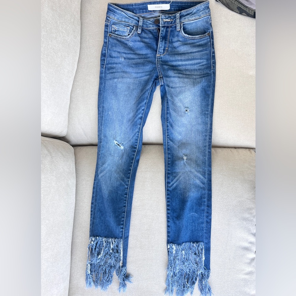 Hidden high waisted jeans